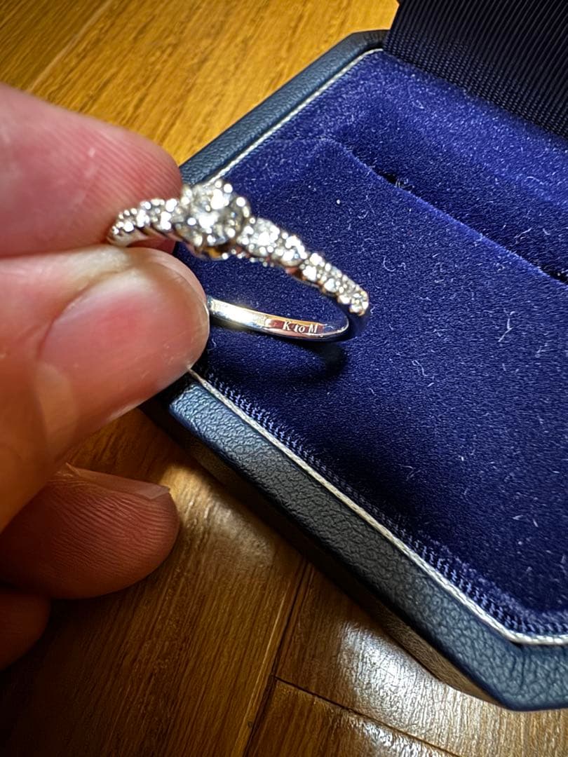 銀座ダイヤモンドシライシ　婚約指輪　Smiling Poppy