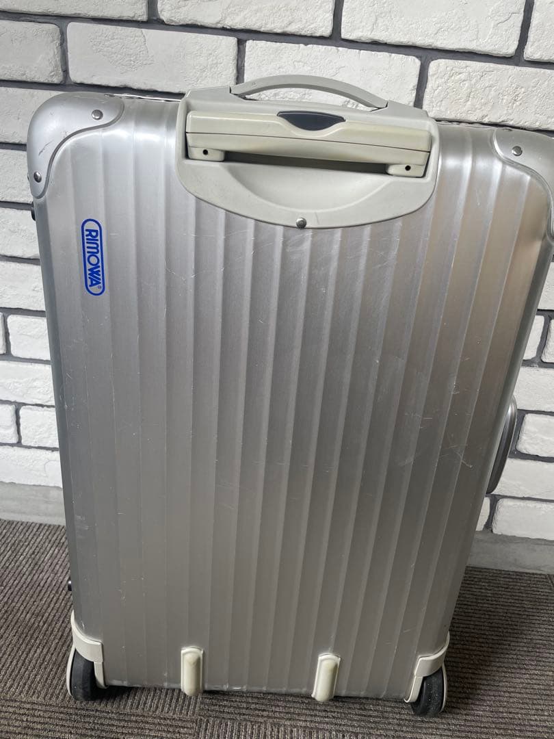 RIMOWA シルバー キャリーケース　リモワ　61L 2輪トパーズ TOPAS