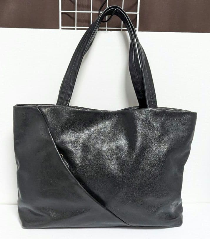 石見銀山 群言堂 トートバック　本革　レザー　黒 A4