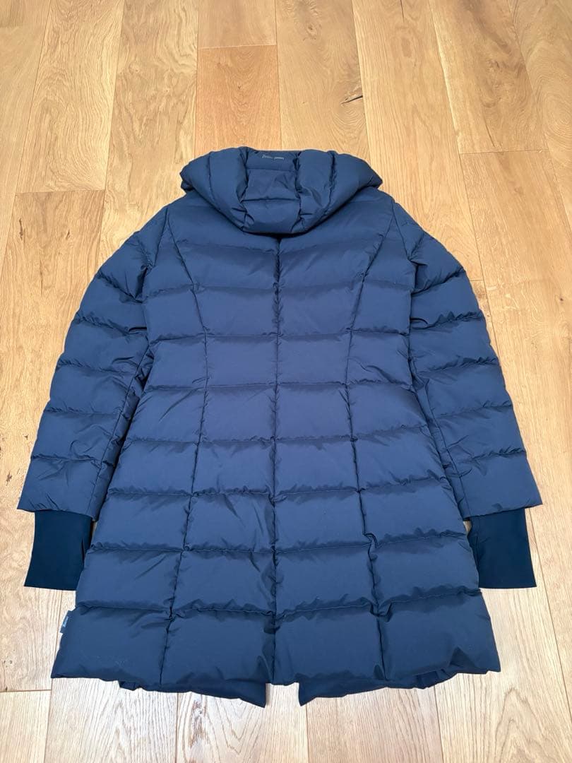 HERNO Laminar フード付きダウンコート