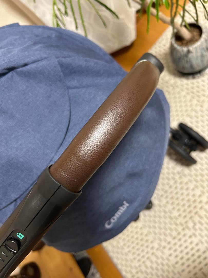 コンビ スゴカルSwitch エッグショック ASベビーカー