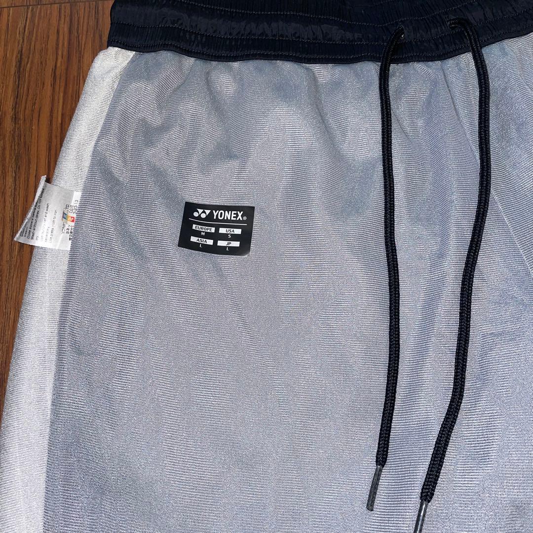 YONEX ウィンドブレーカー上下 色ブラック　サイズL