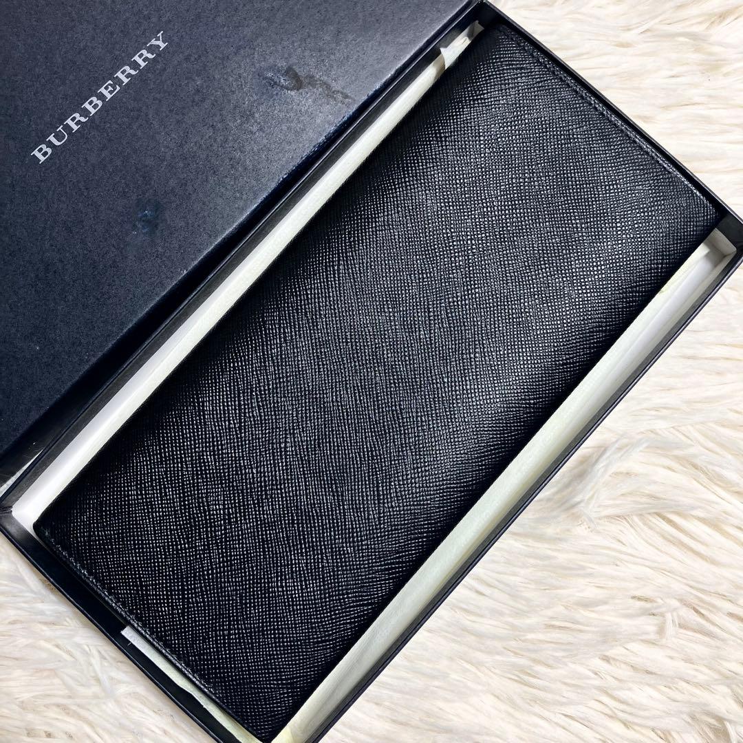 【未使用】バーバリー 二つ折り ノバチェックレザー ブラック 箱付き