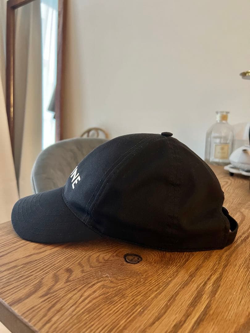 CELINE ベースボールキャップ /ブラック