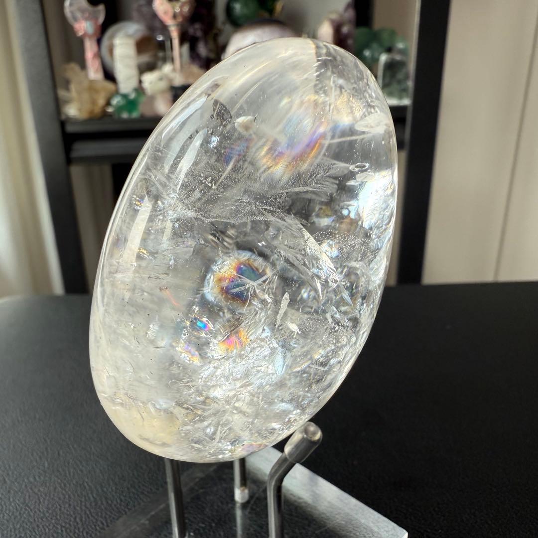 天然石虹あり　水晶の握り石　置物NO.020509