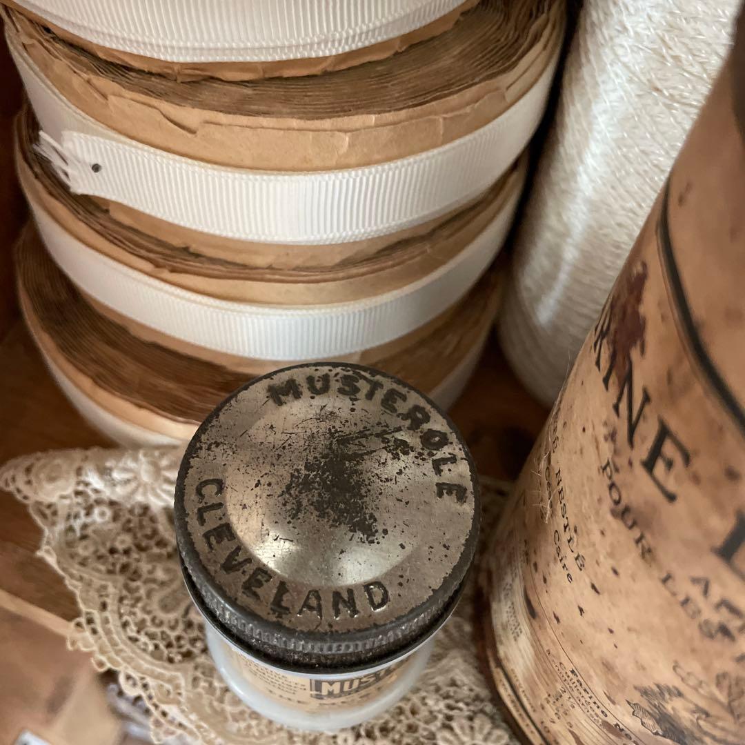 アンティーク　ヴィンテージ　瓶　ミルクガラス