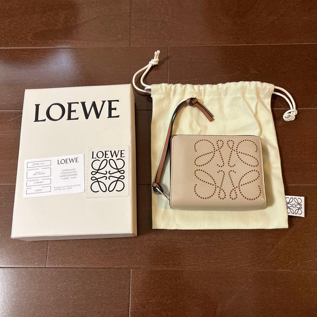 ペペロンチーノ LOEWE 二つ折り財布 ベージュ