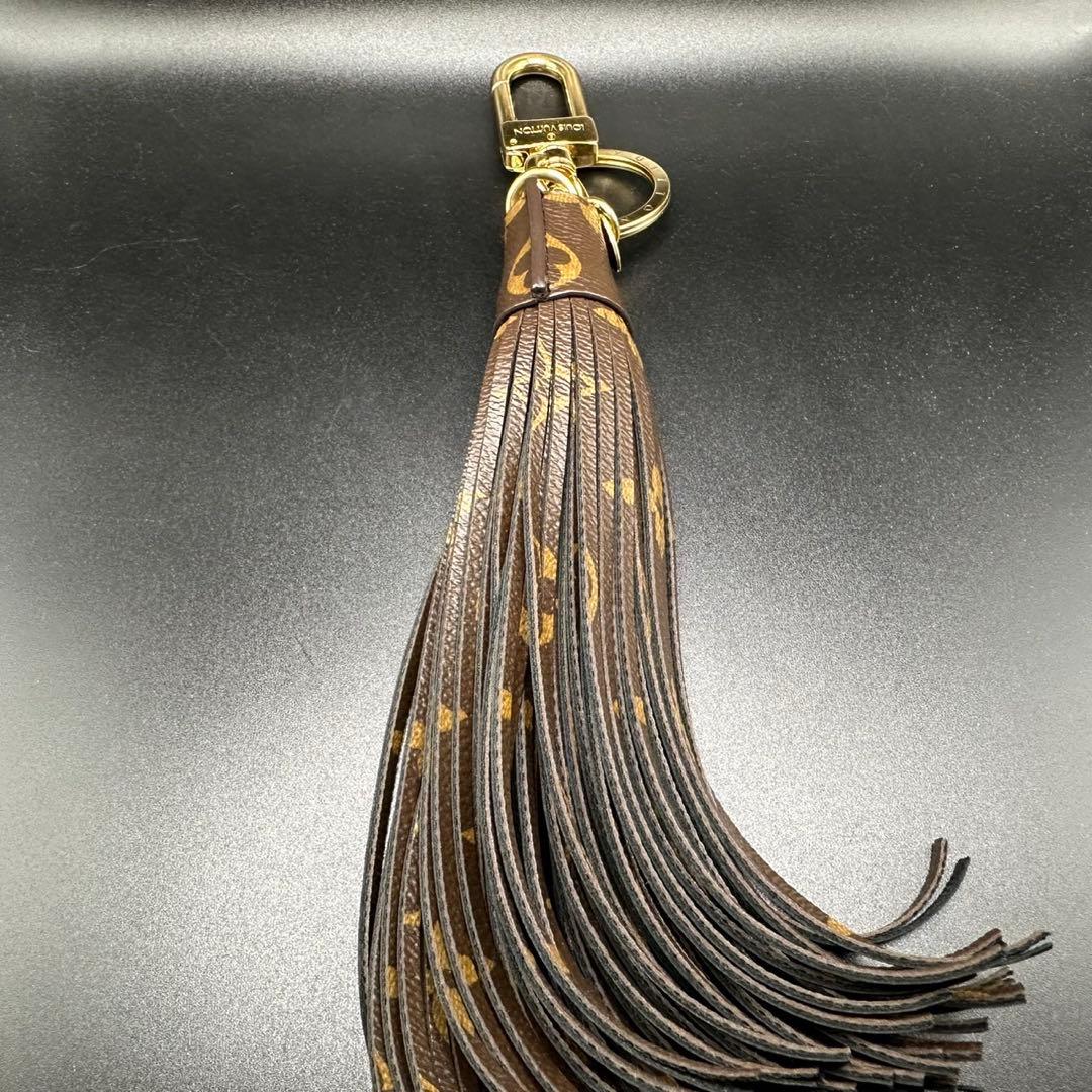 極美品✨　ルイヴィトン　キーホルダー　MP1768　ロゴ　刻印　1360