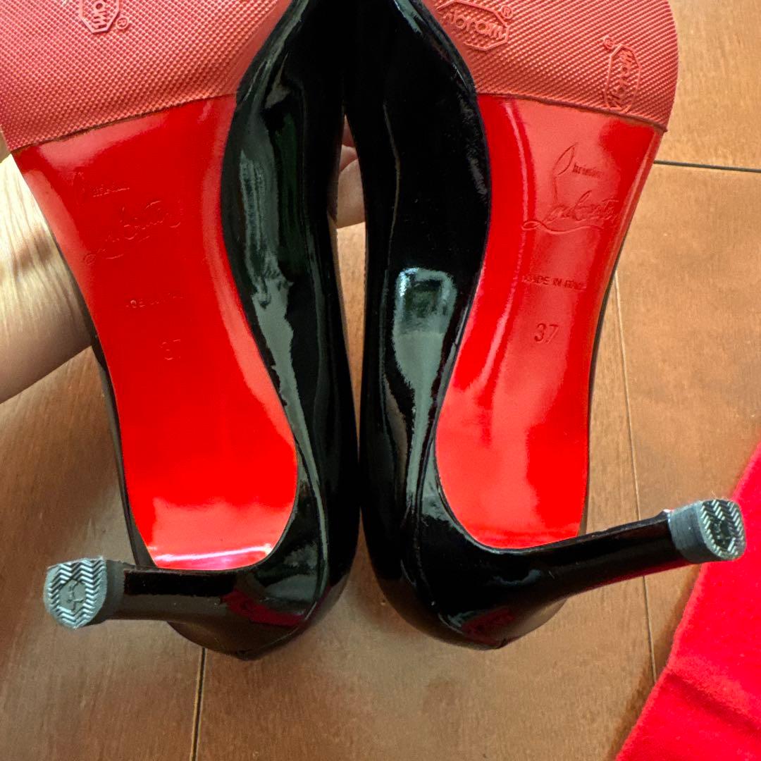 値下げChristian Louboutin クリスチャンルブタン サイズ37