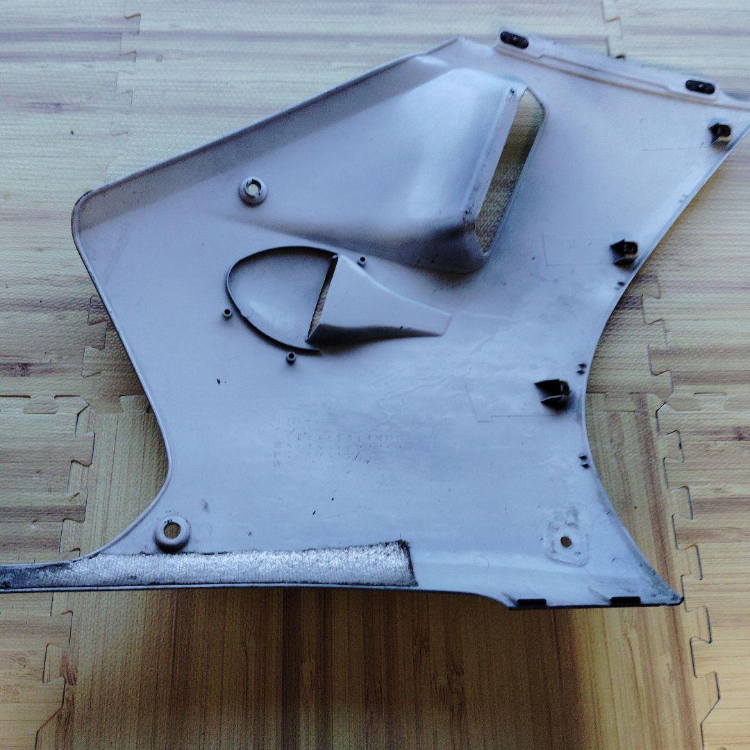 SUZUKI スズキ RGV250Γ ガンマ サイドカウル左側　VJ22A