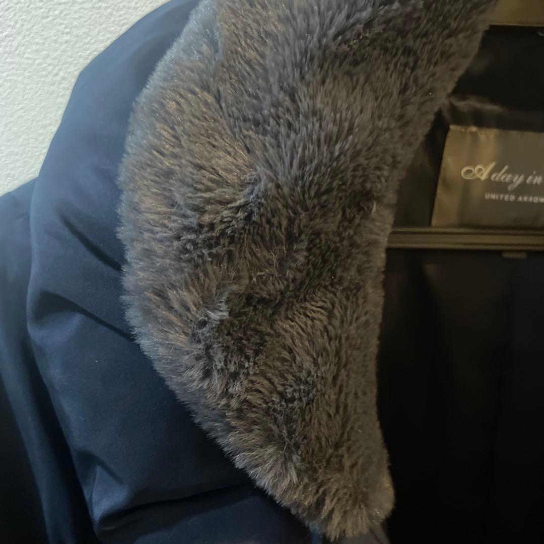 値下【美品】ユナイテッドアローズ　ネイビー ダウンジャケットロング　ファー付き