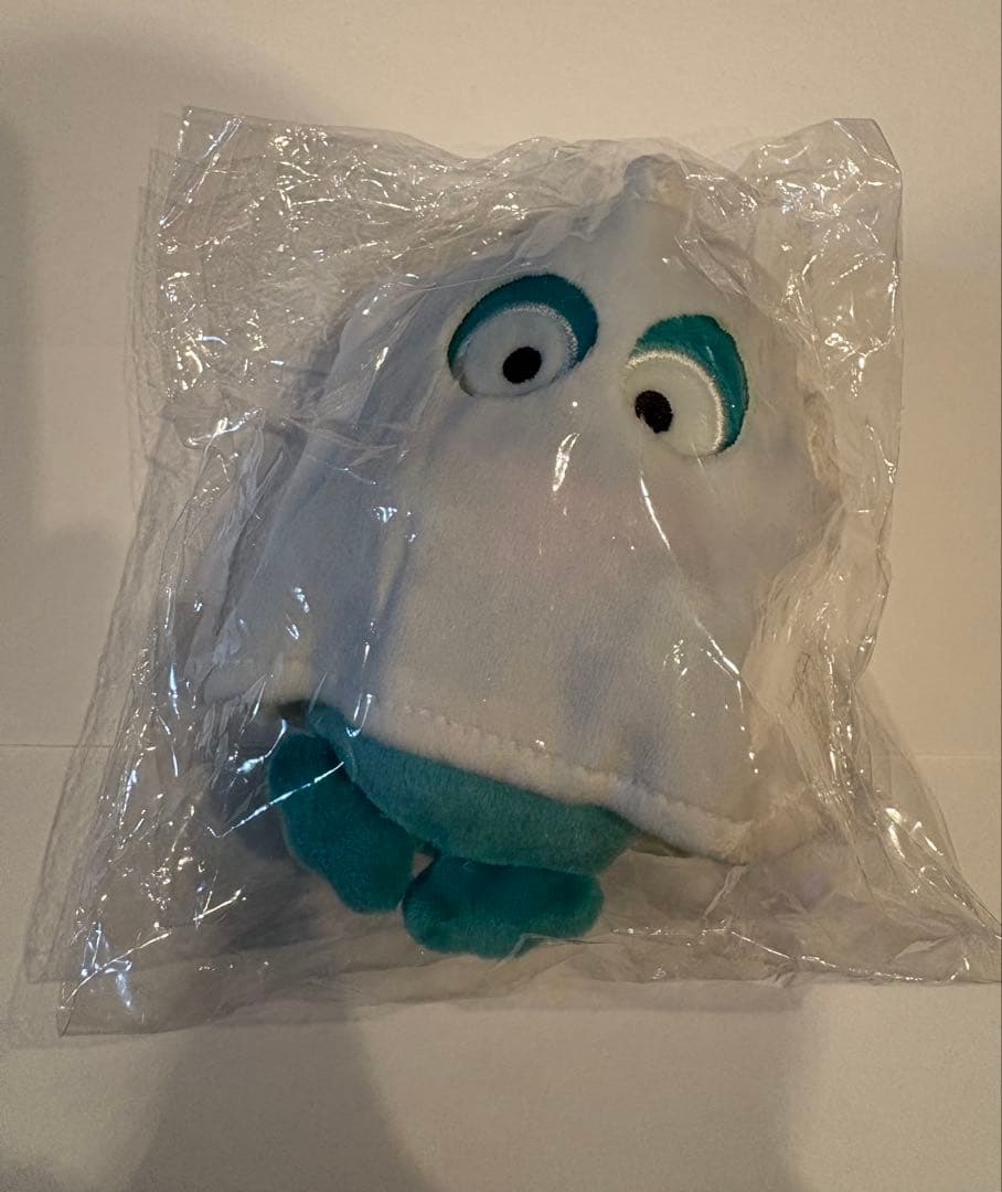 サンリオ　蓄光 おばけマスコット　ハンギョドン