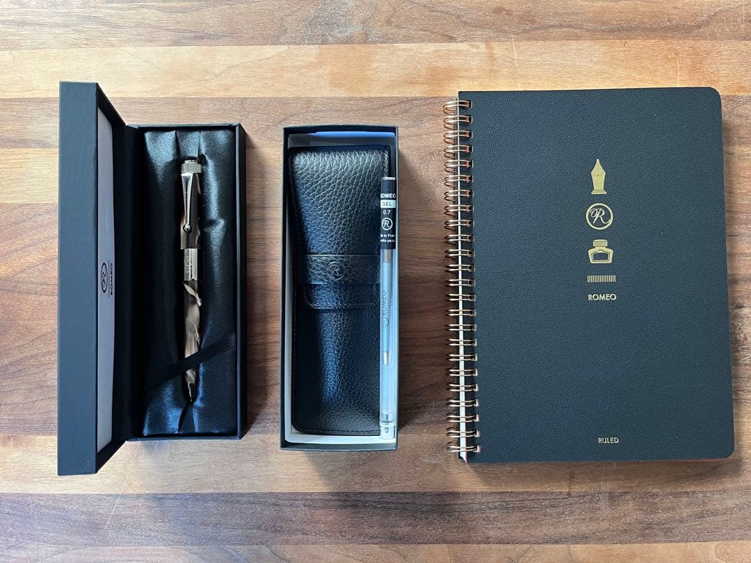 ロメオNo.3ボールペンとケース、ノートセット
