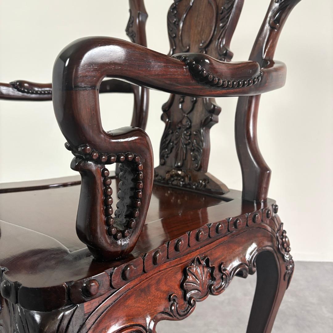 ロココ様式　彫刻　ガブリオールレッグ　チェア