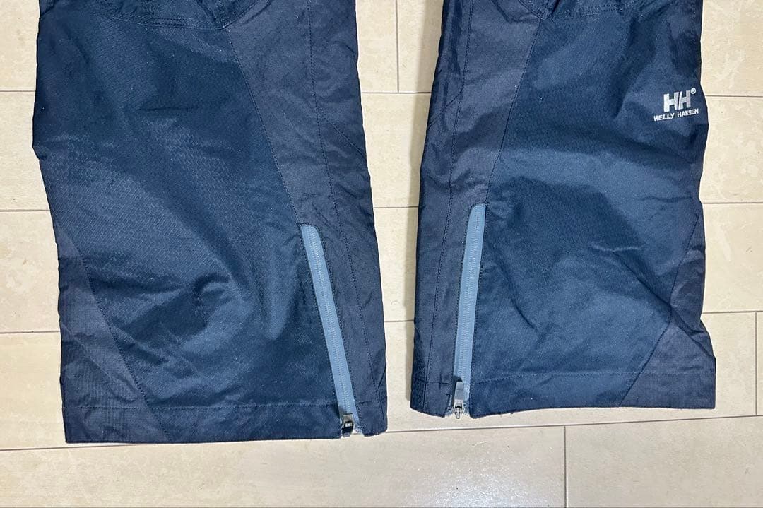 HellyHansen 本格雪山スノーウェア　ユニセックス　男S〜M 女子L