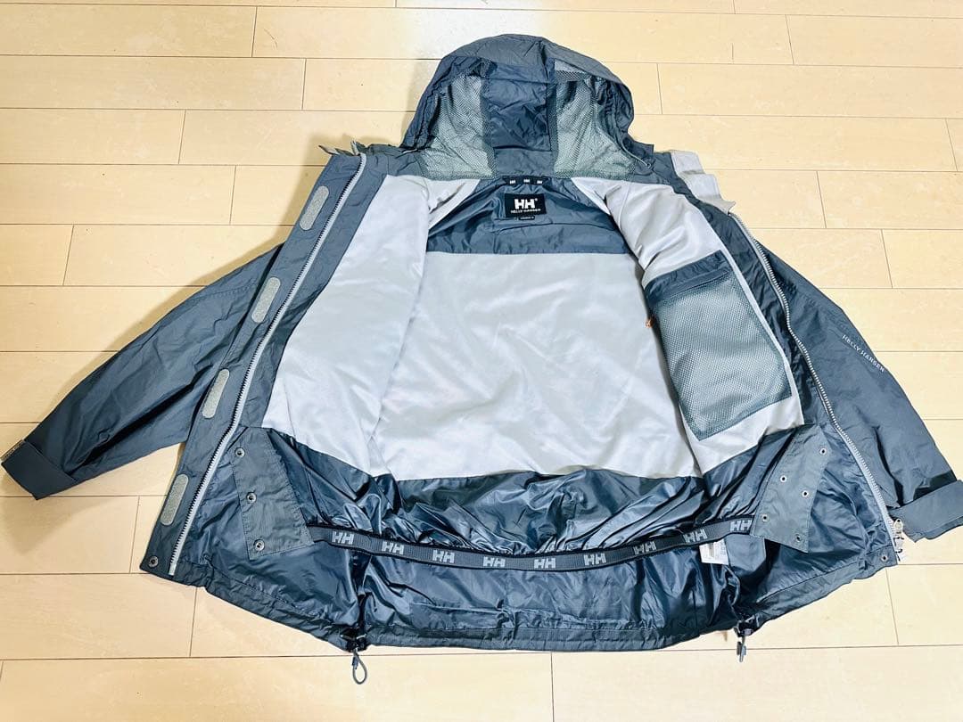 HellyHansen 本格雪山スノーウェア　ユニセックス　男S〜M 女子L