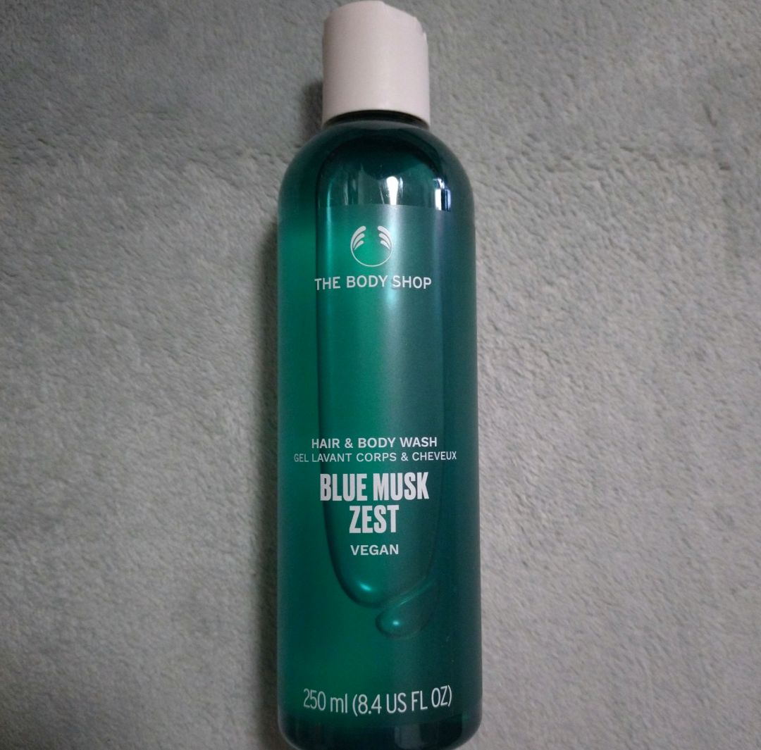 ボディショップ　ブルームスクゼスト ヘア＆ボディウォッシュ250ml　4本