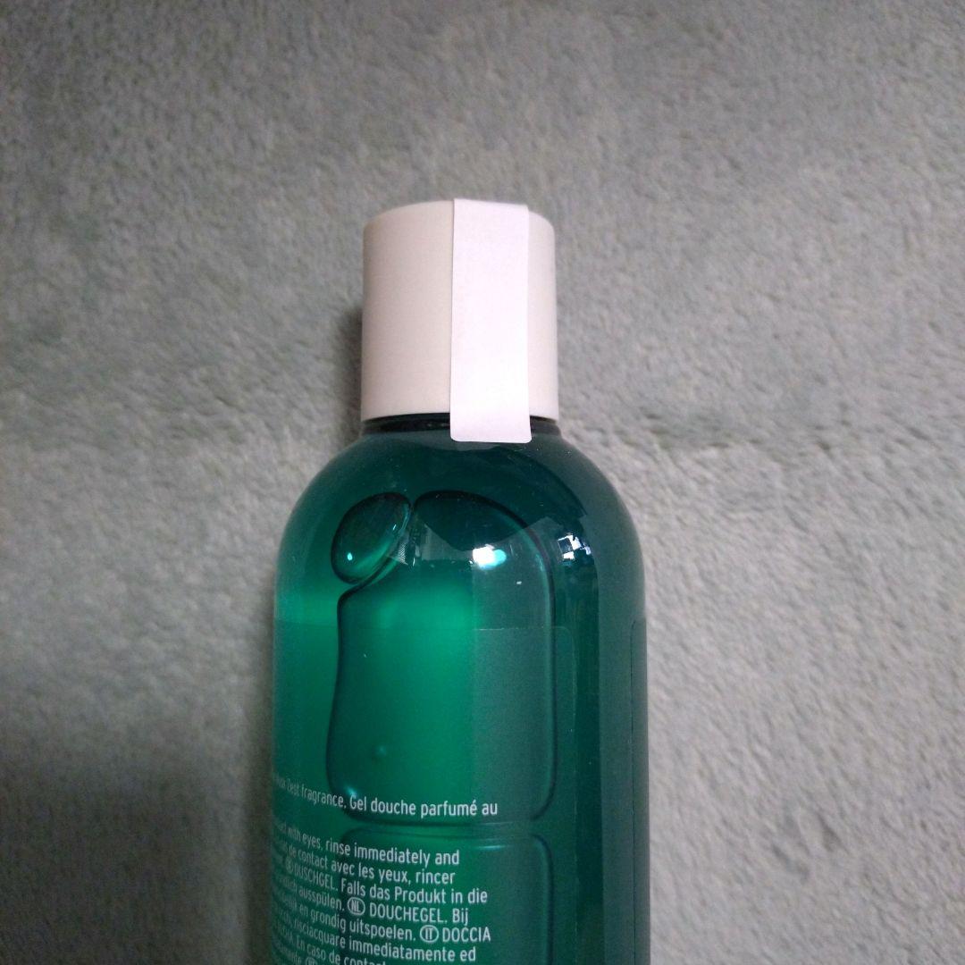 ボディショップ　ブルームスクゼスト ヘア＆ボディウォッシュ250ml　4本