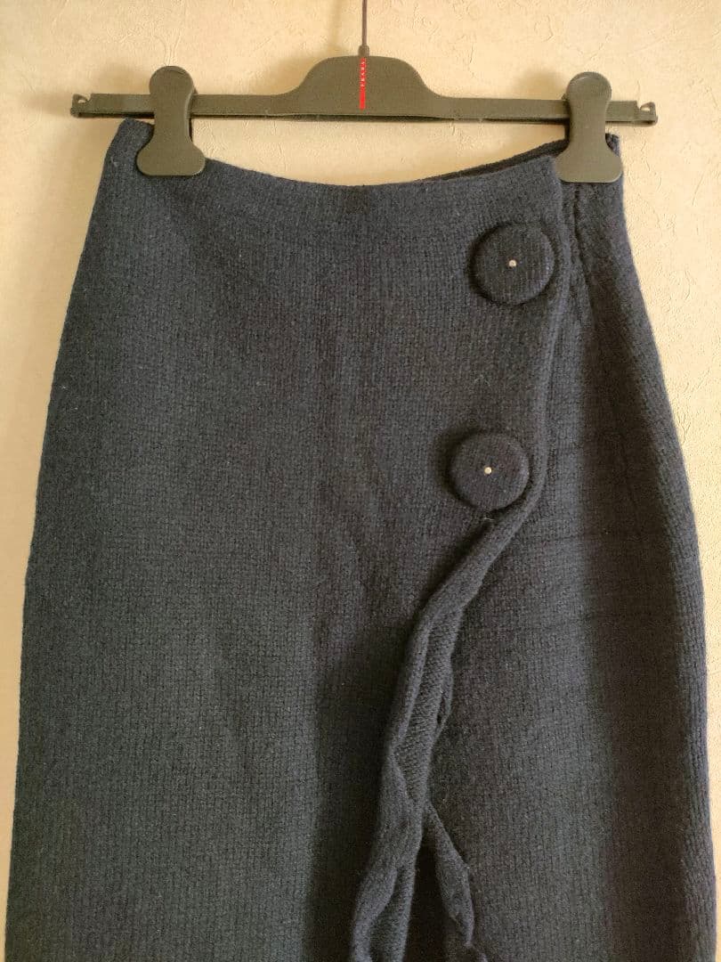 【再値下げ】PRADA カシミヤネイビー タイトスカート 前スリット　新品未使用