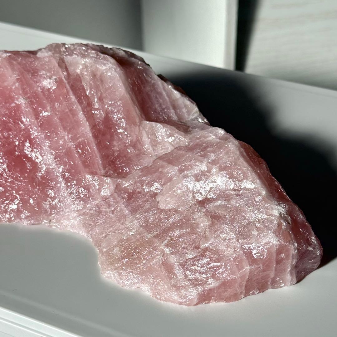 ローズクォーツ　原石　ラフロック　ブラジル産　1kg超え　天然石