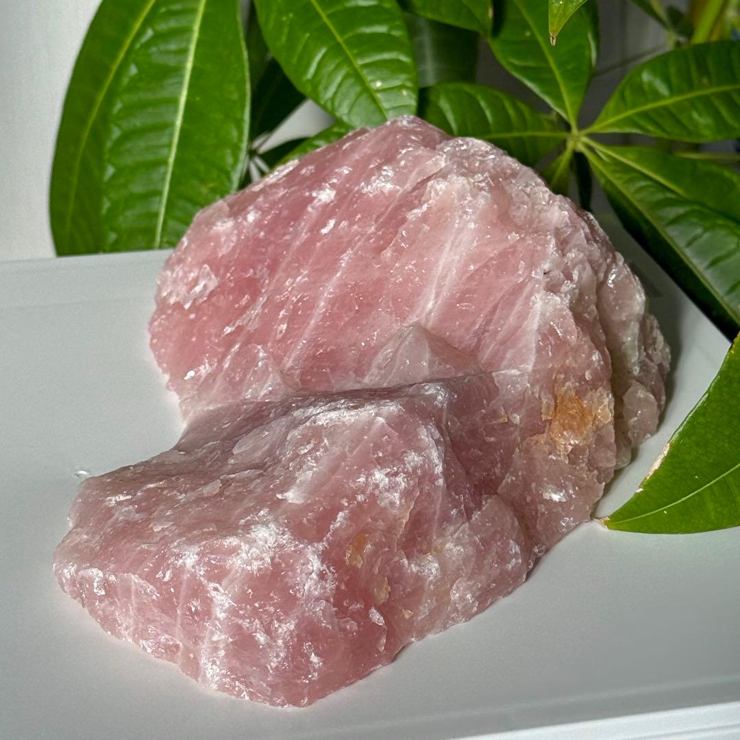 ローズクォーツ　原石　ラフロック　ブラジル産　1kg超え　天然石