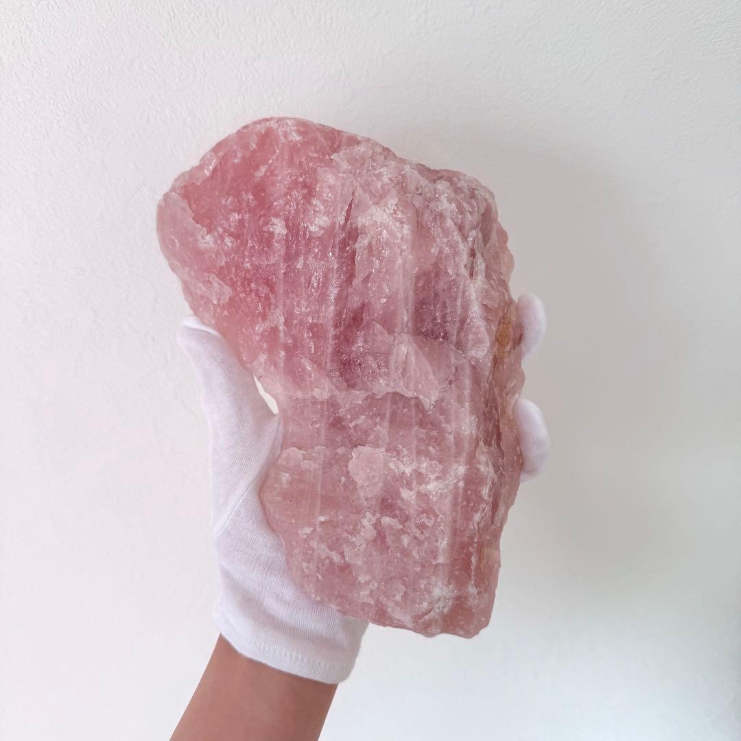 ローズクォーツ　原石　ラフロック　ブラジル産　1kg超え　天然石