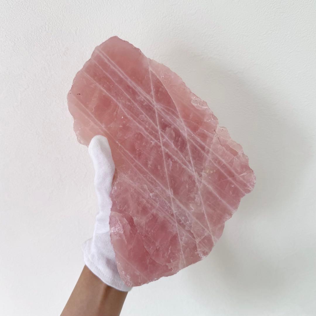 ローズクォーツ　原石　ラフロック　ブラジル産　1kg超え　天然石