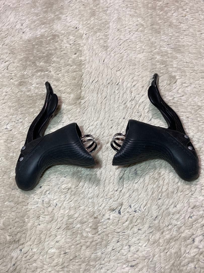 カーボン カンパニョーロ エルゴパワーです。 ケンタウル 10s 10速