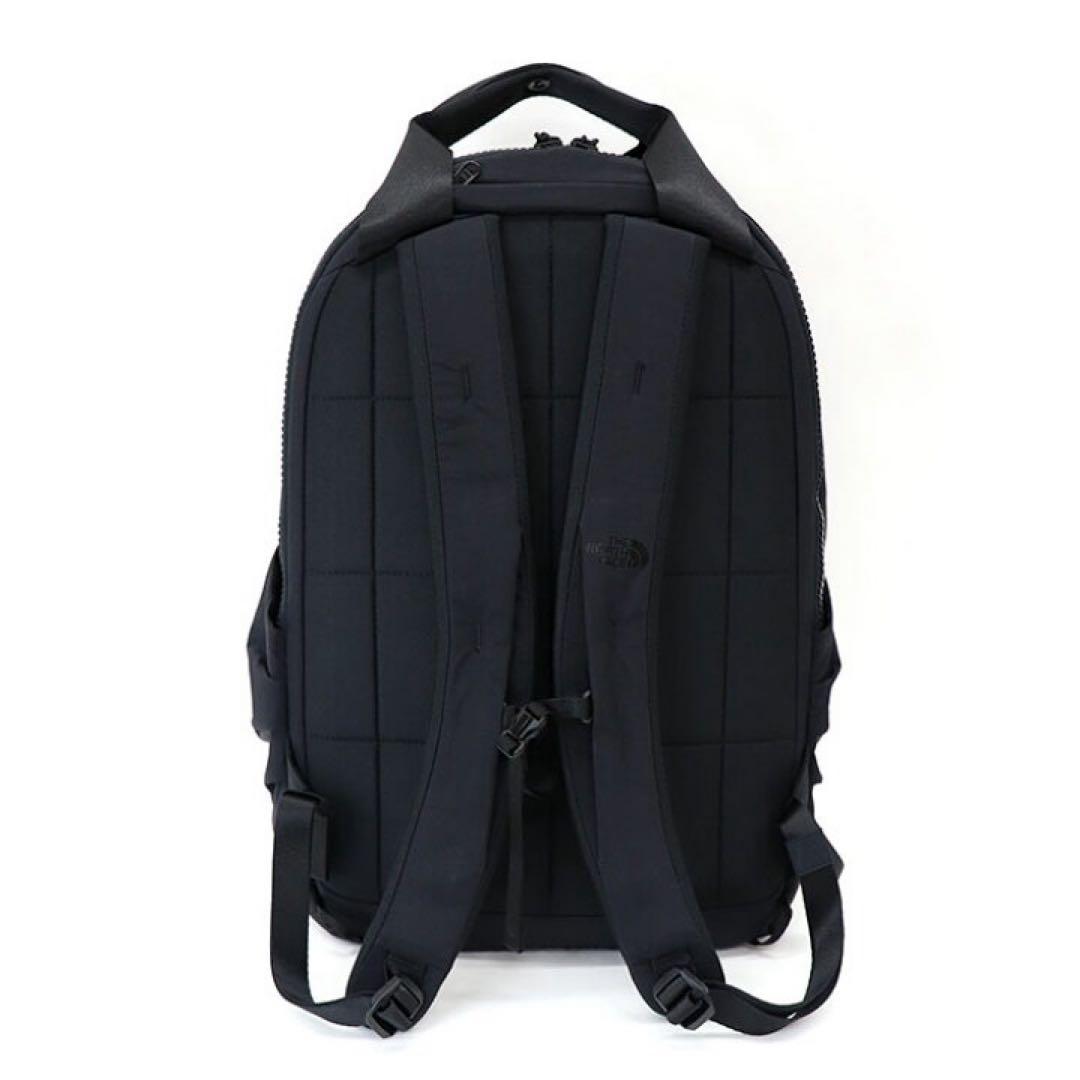 ぴぴ THE NORTH FACE リュック黒 18L NMW82350