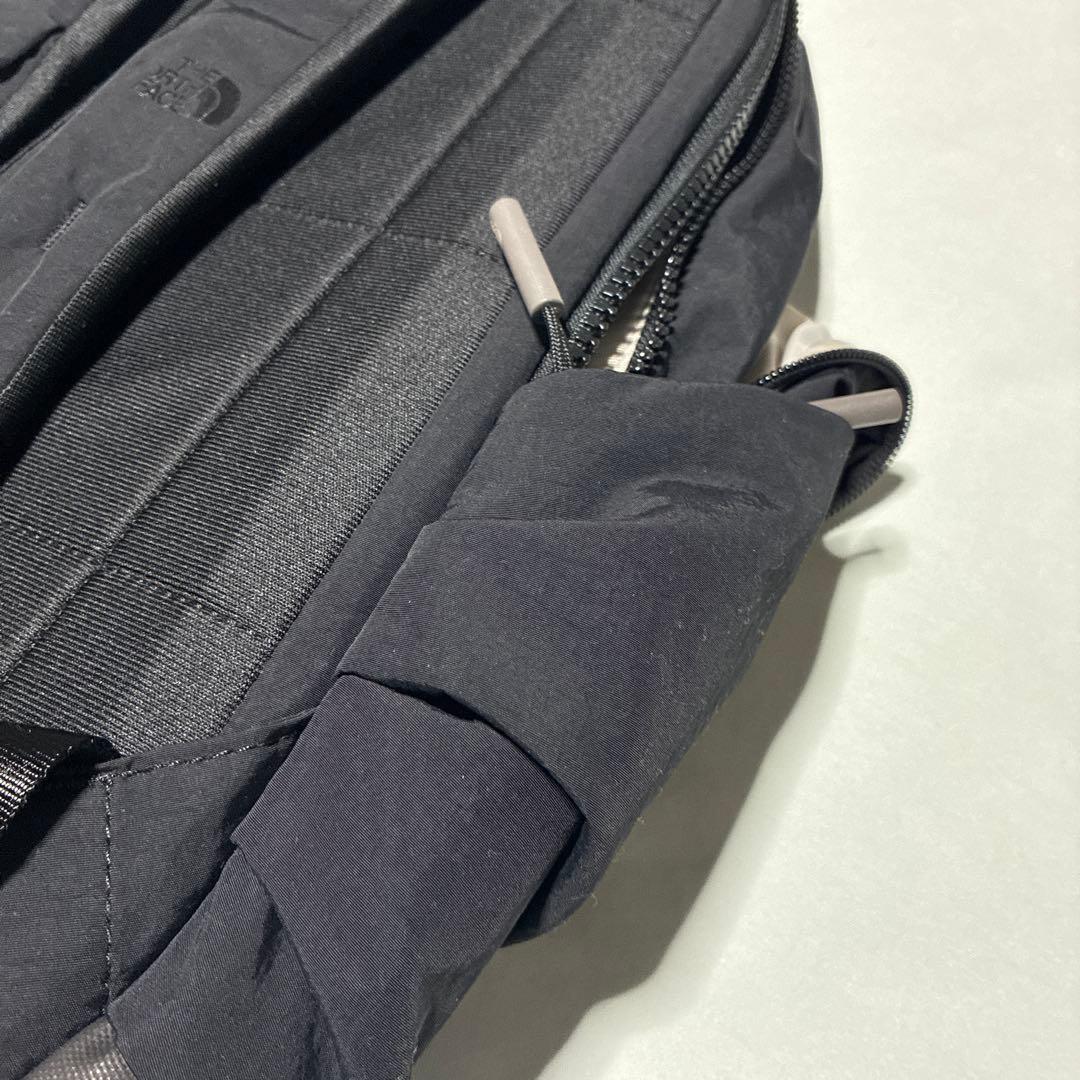 ぴぴ THE NORTH FACE リュック黒 18L NMW82350