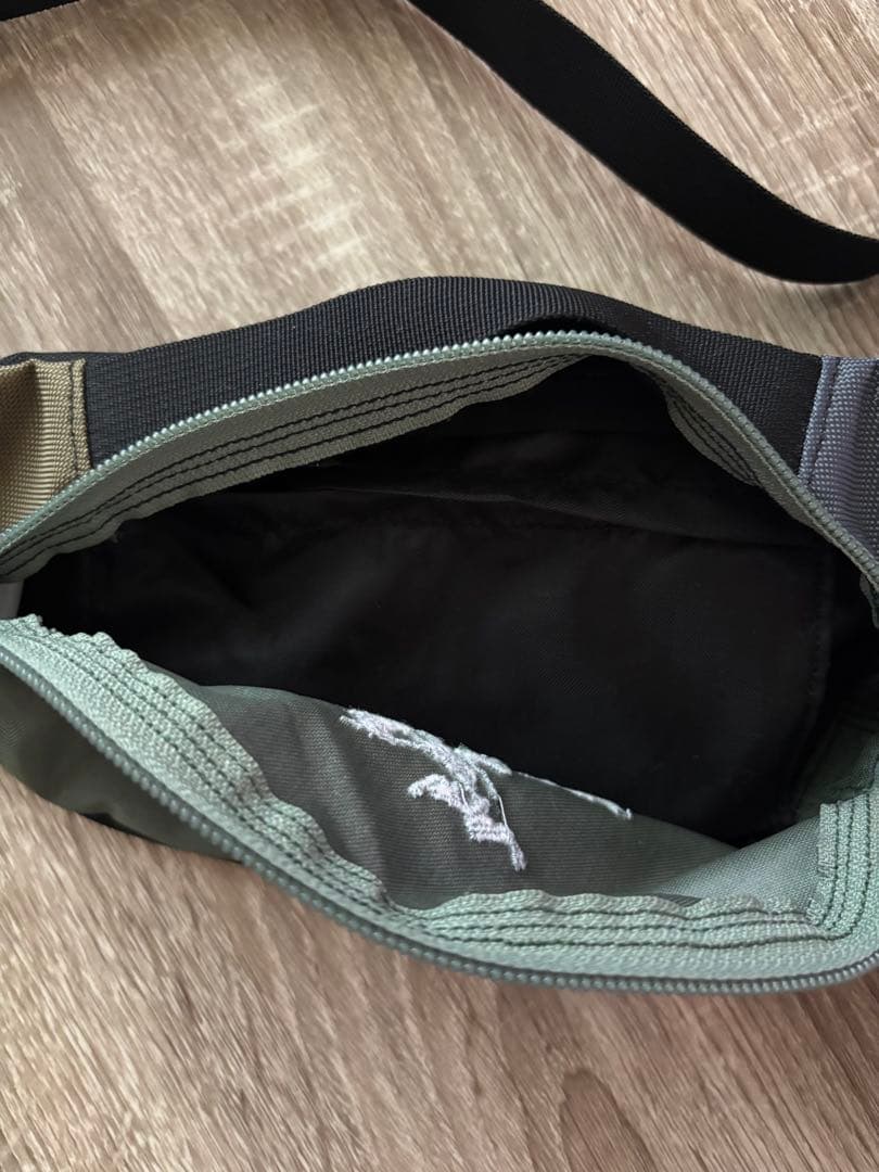 [美品]ARC'TERYX BEAMS 別注 アーバンファニー ウエストポーチ