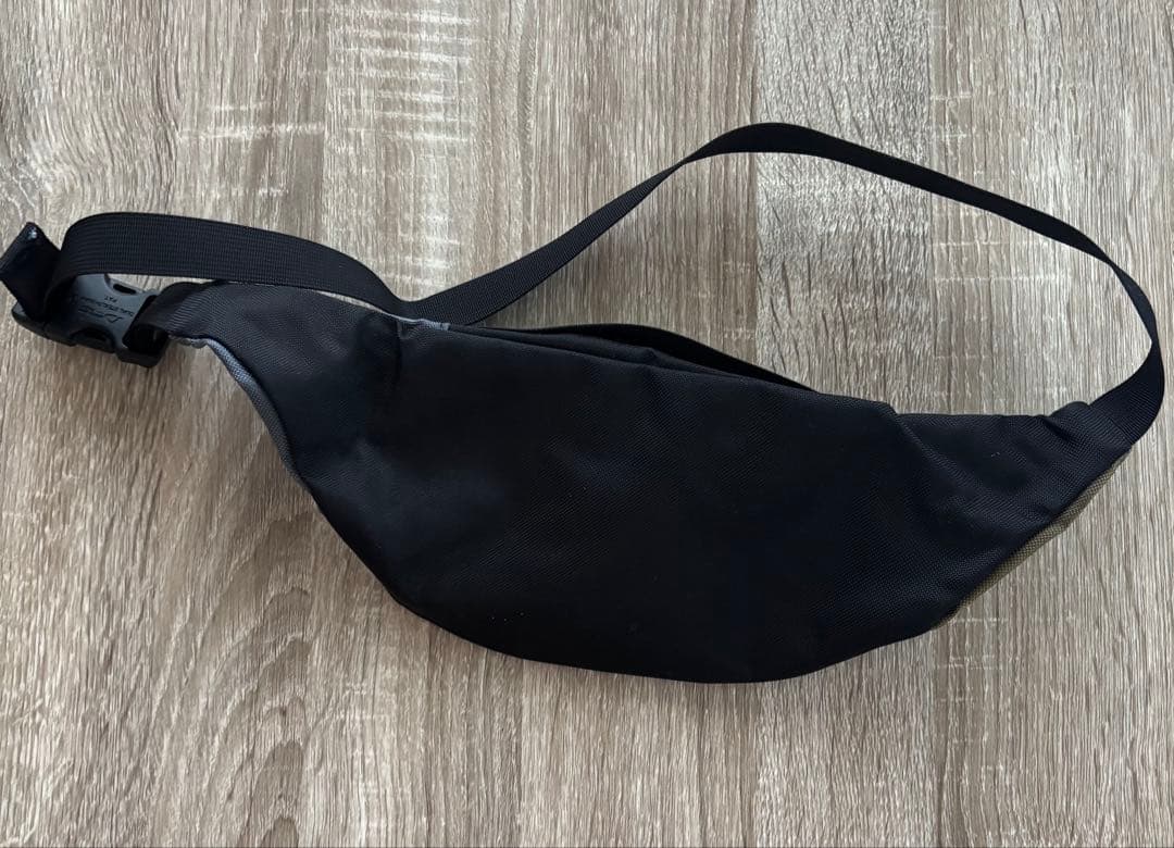 [美品]ARC'TERYX BEAMS 別注 アーバンファニー ウエストポーチ