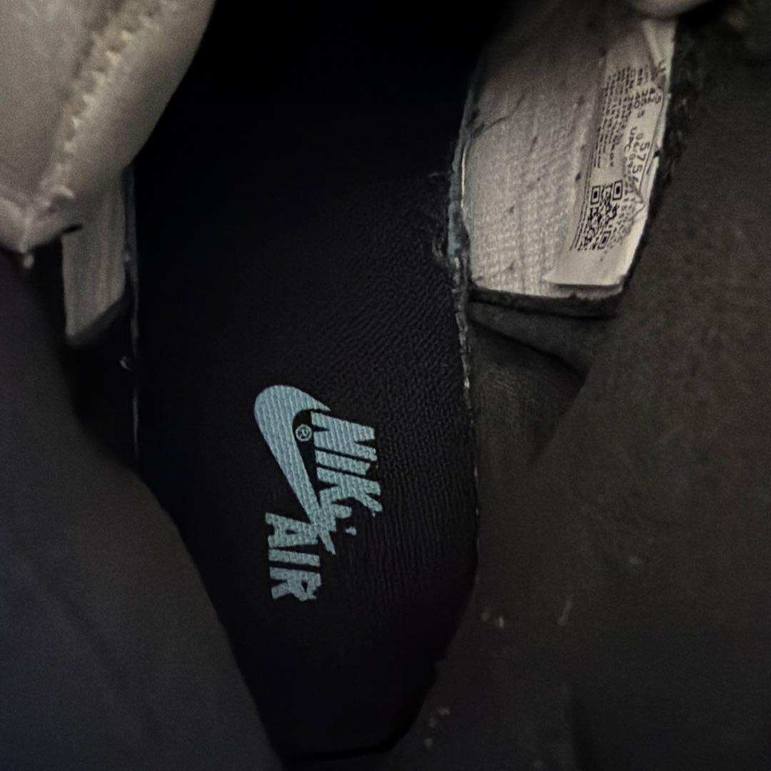 NIKE AIR JORDAN “University Blue“ジョーダン