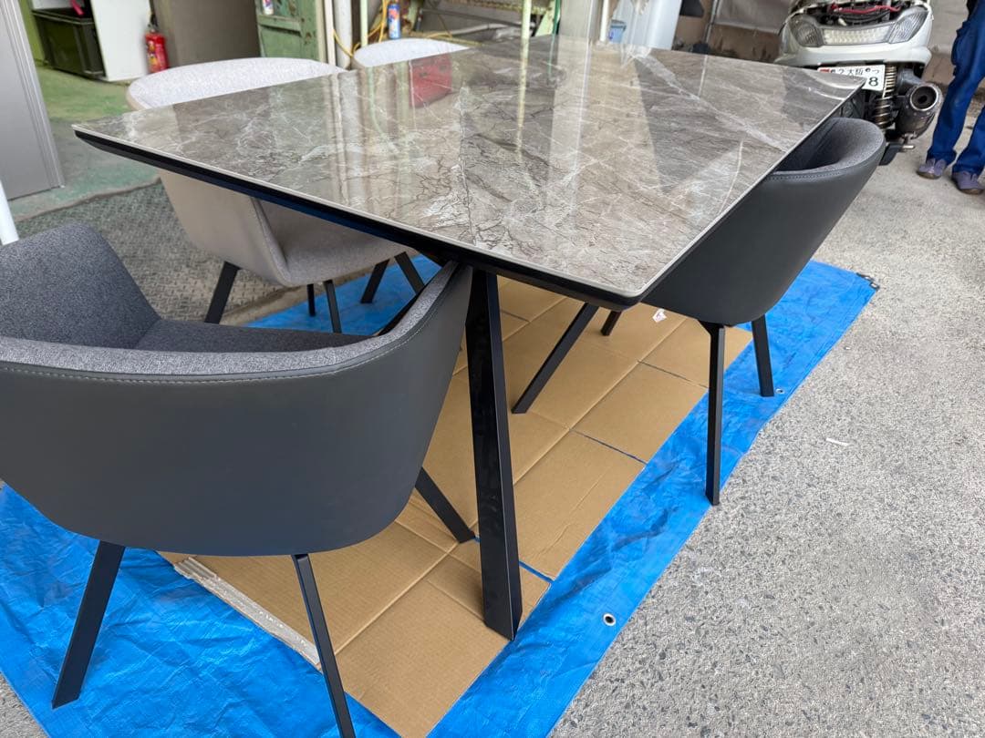 ニトリ セラミックダイニングテーブル 150GY/BKスチール脚