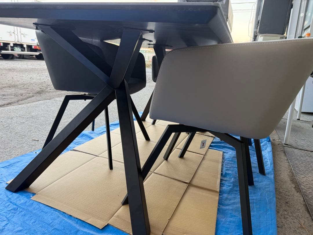 ニトリ セラミックダイニングテーブル 150GY/BKスチール脚