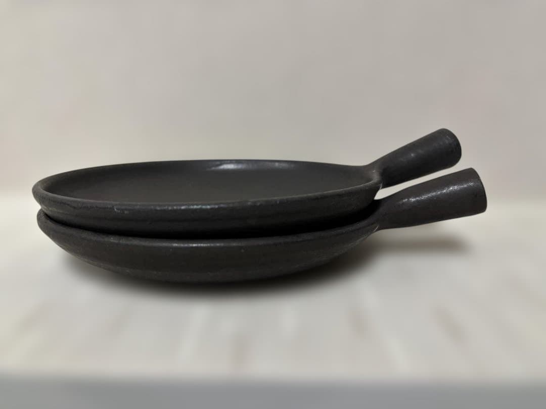 正島克哉　黒　平パン　2枚