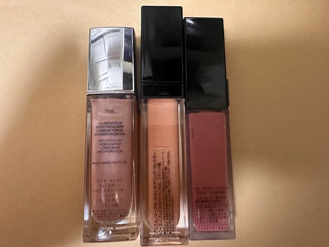 YSLチーク、LUNASOLアイシャドウ、BAコンシーラー、Diorハイライト
