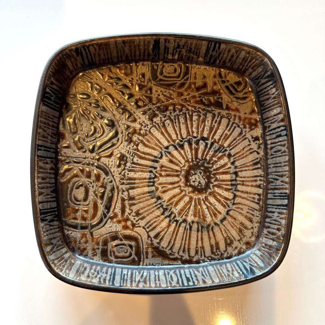 北欧ヴィンテージ　ロイヤルコペンハーゲン バッカトレイ(中）17cm 角皿①