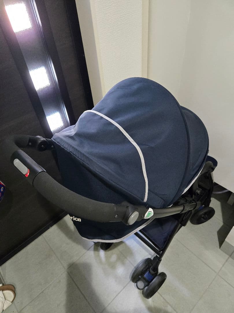 Apricaベビーカーソフィア　ネイビー