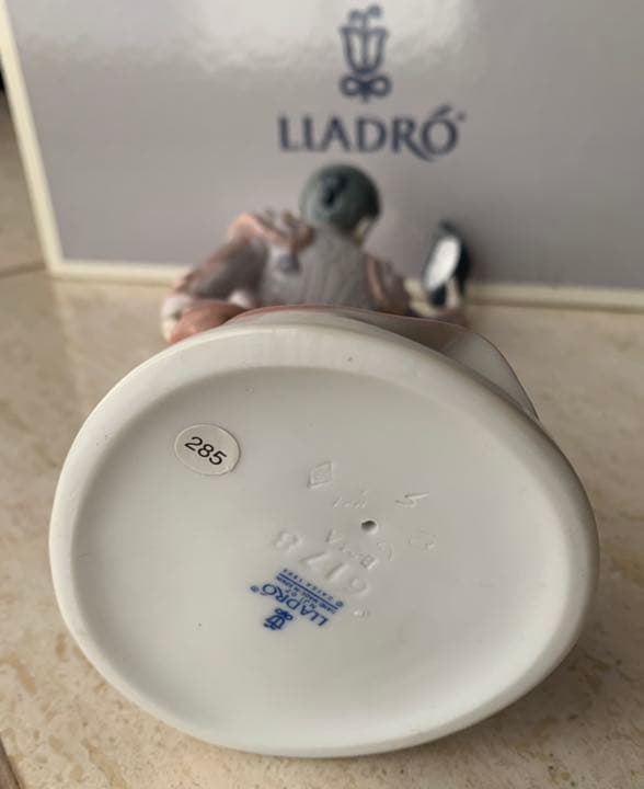 値下げしました。希少品　リヤドロ　LLADRO 磁器人形 小さなマタドール