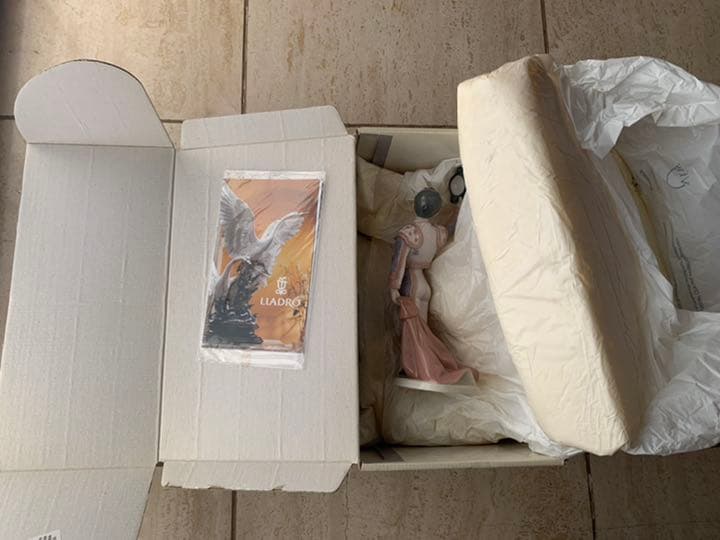 値下げしました。希少品　リヤドロ　LLADRO 磁器人形 小さなマタドール