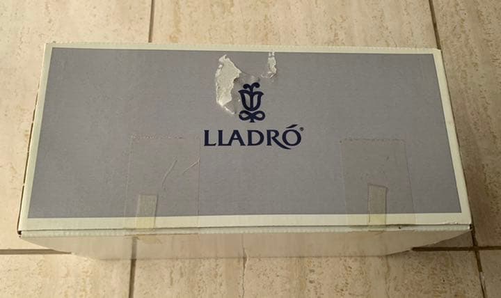 値下げしました。希少品　リヤドロ　LLADRO 磁器人形 小さなマタドール