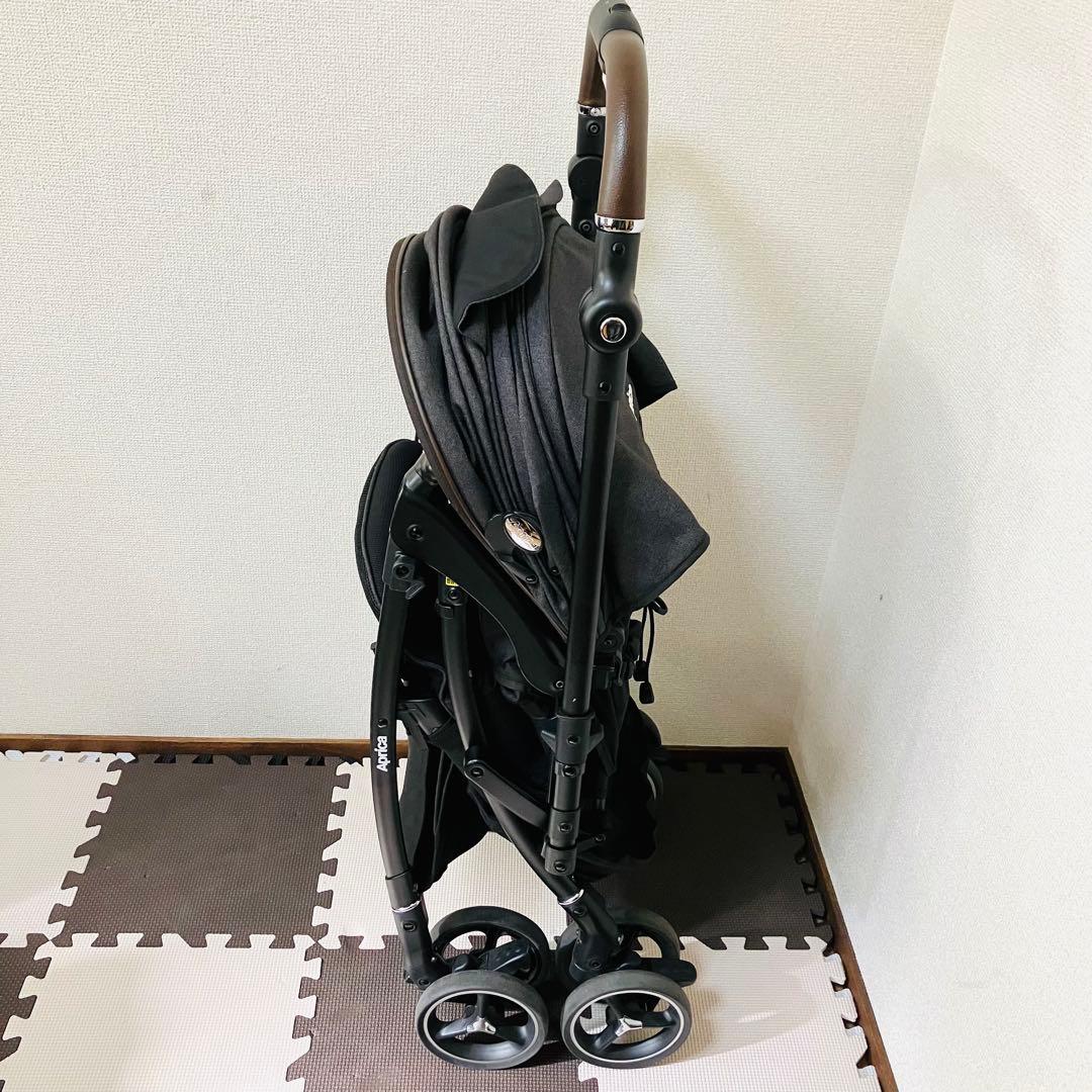 アップリカ ラクーナクッションフリープラス グレー 人気モデル ベビーカー 美品