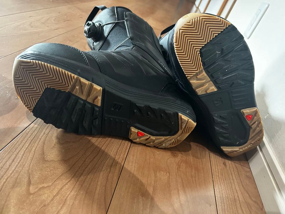 salomon 26.5㌢　スノーボード　ブーツ　サロモンコンフォートライナー