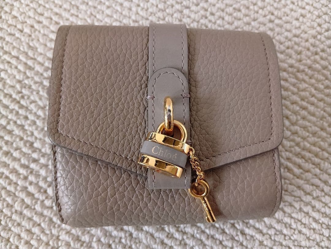 Chloe クロエ 三つ折 財布 箱付き