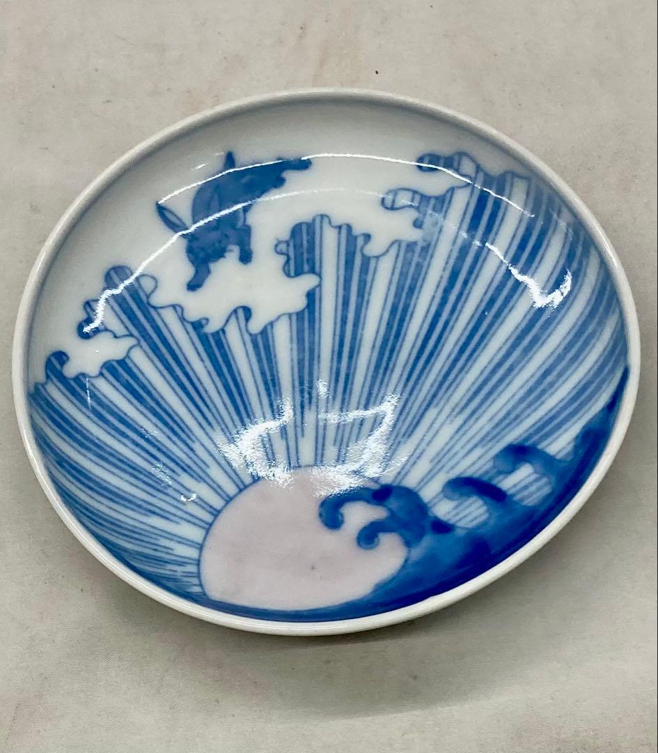 B558b 印判 兎に日の出 小皿 1枚　兎図　図変り　骨董　明治時代