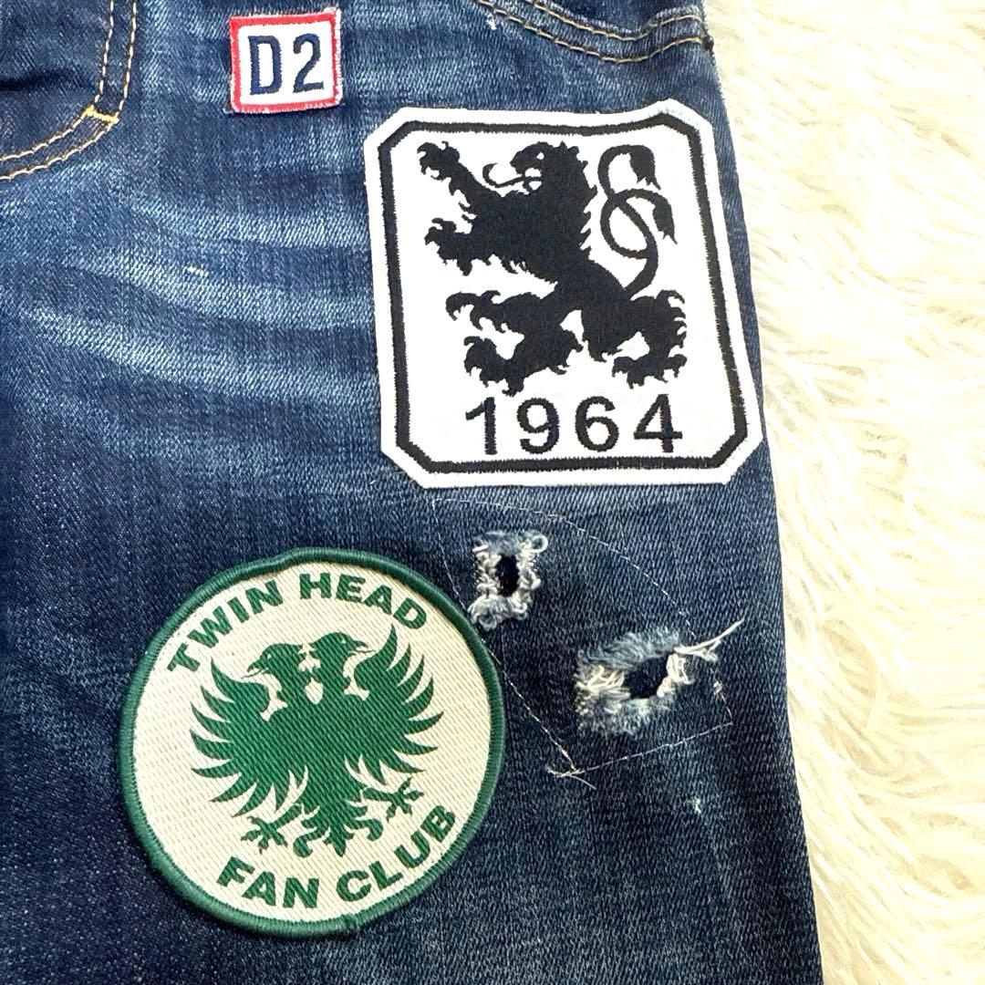 DSQUARED2 ディースクエアード　デニムパンツ　ワッペン