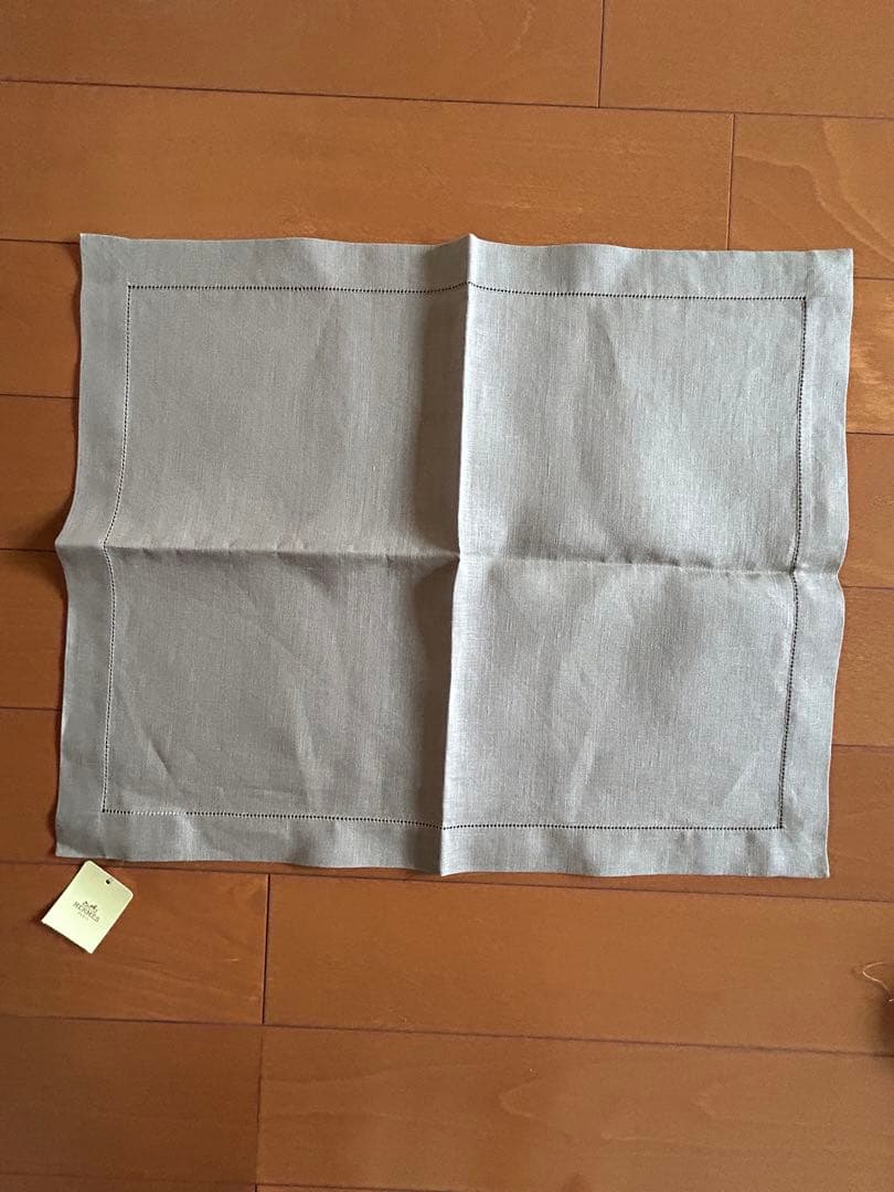 HERMES エルメスランチョンマット　と馬の刺繍のナフキンセット　3組