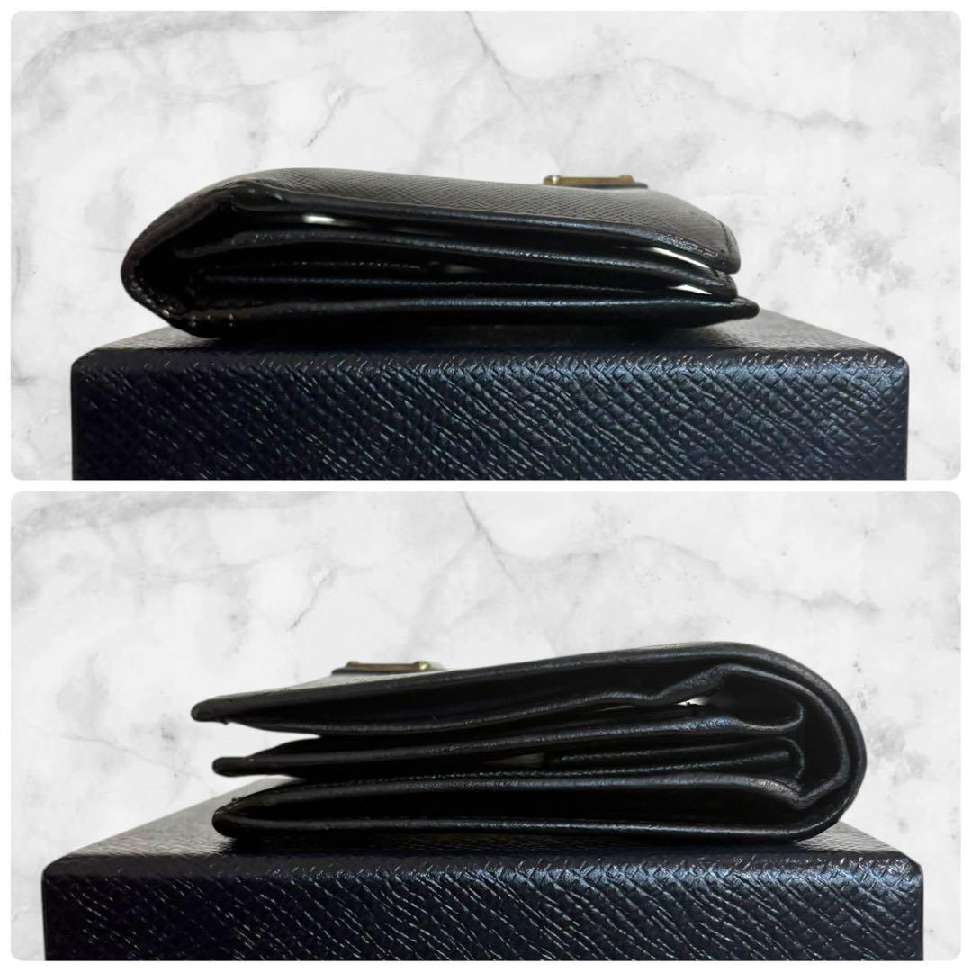 美品✨ PRADA プラダ 二つ折り財布 サフィアーノ ブラック 三角ロゴ