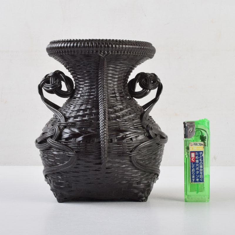 茶道具　篭師　和田麟之作　小猿花入　共箱　C　9123